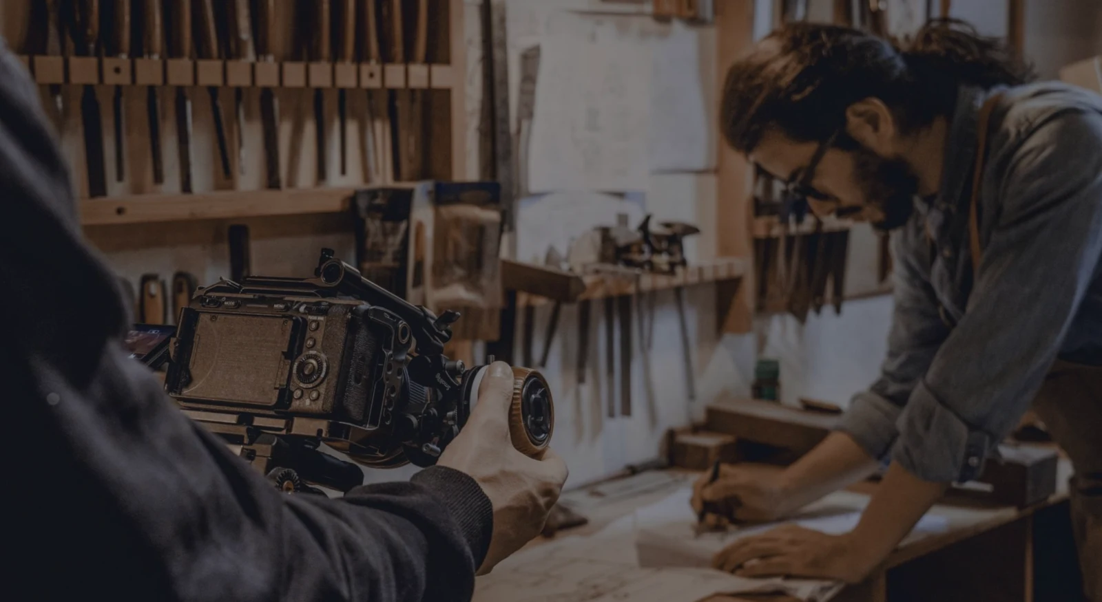 Rig Studio官网展示的商业视频拍摄主题图